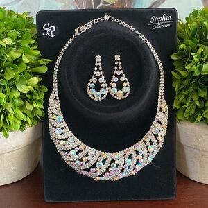 SP SOPHIA COLLECTION NECKLACE & EARRINGS SET - FASHION JEWELRY 🌟NWT🌟
